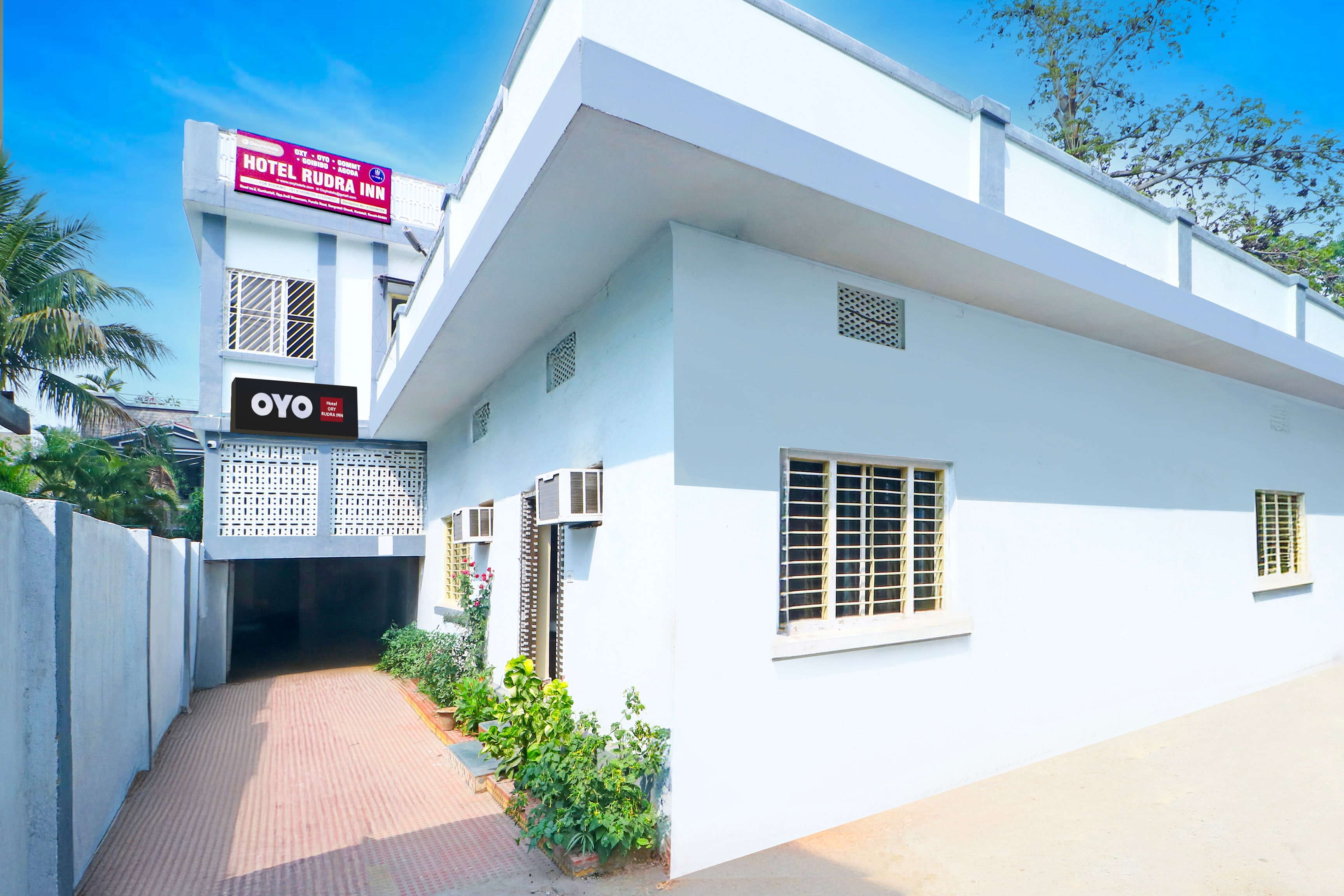Hotel O OXY HOTEL RUDRA INN - Tap to explore photos