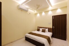 Kudus Lush Homestay, Varanasi