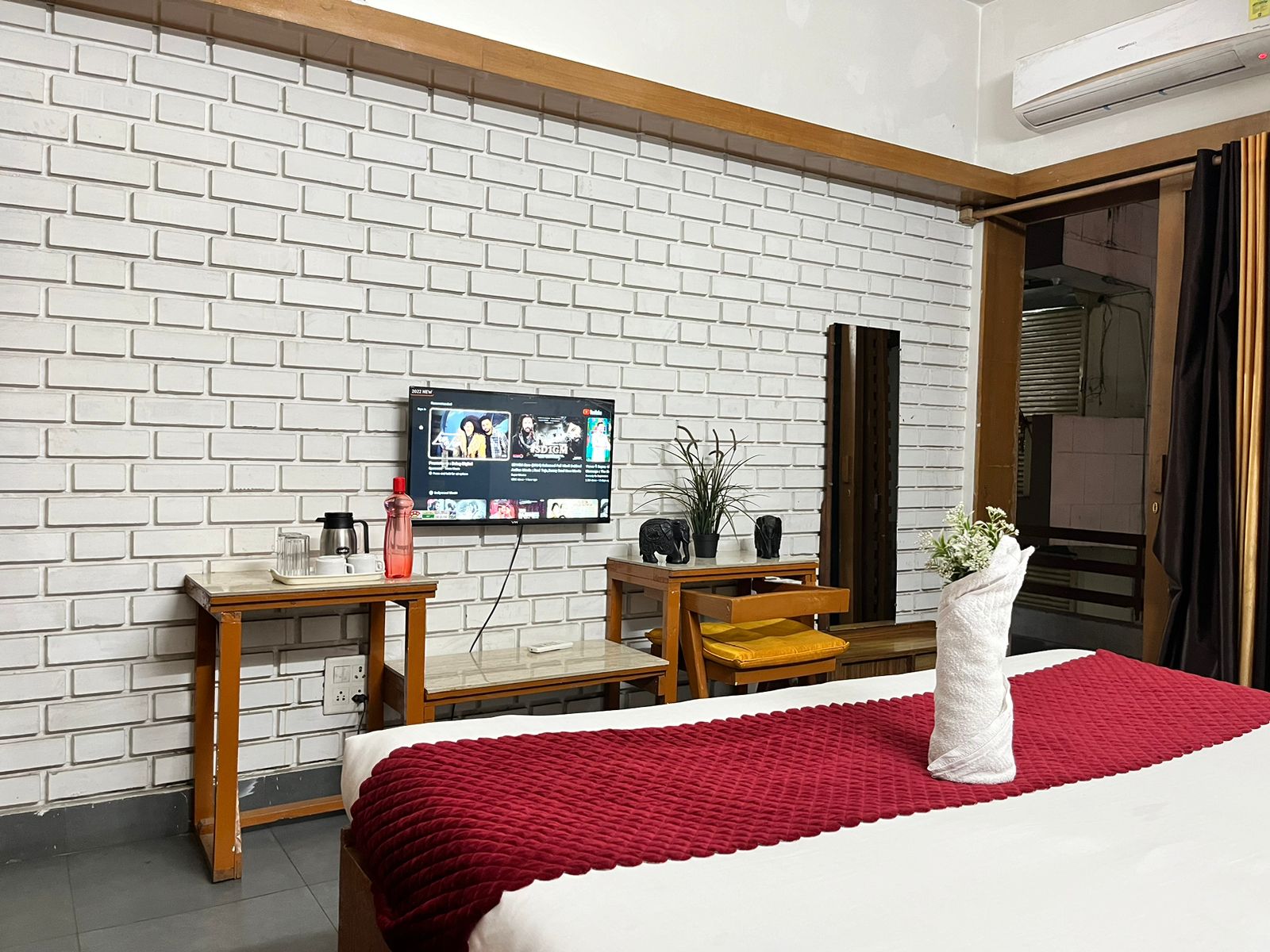 THE PIPAL INN - Tap to explore photos