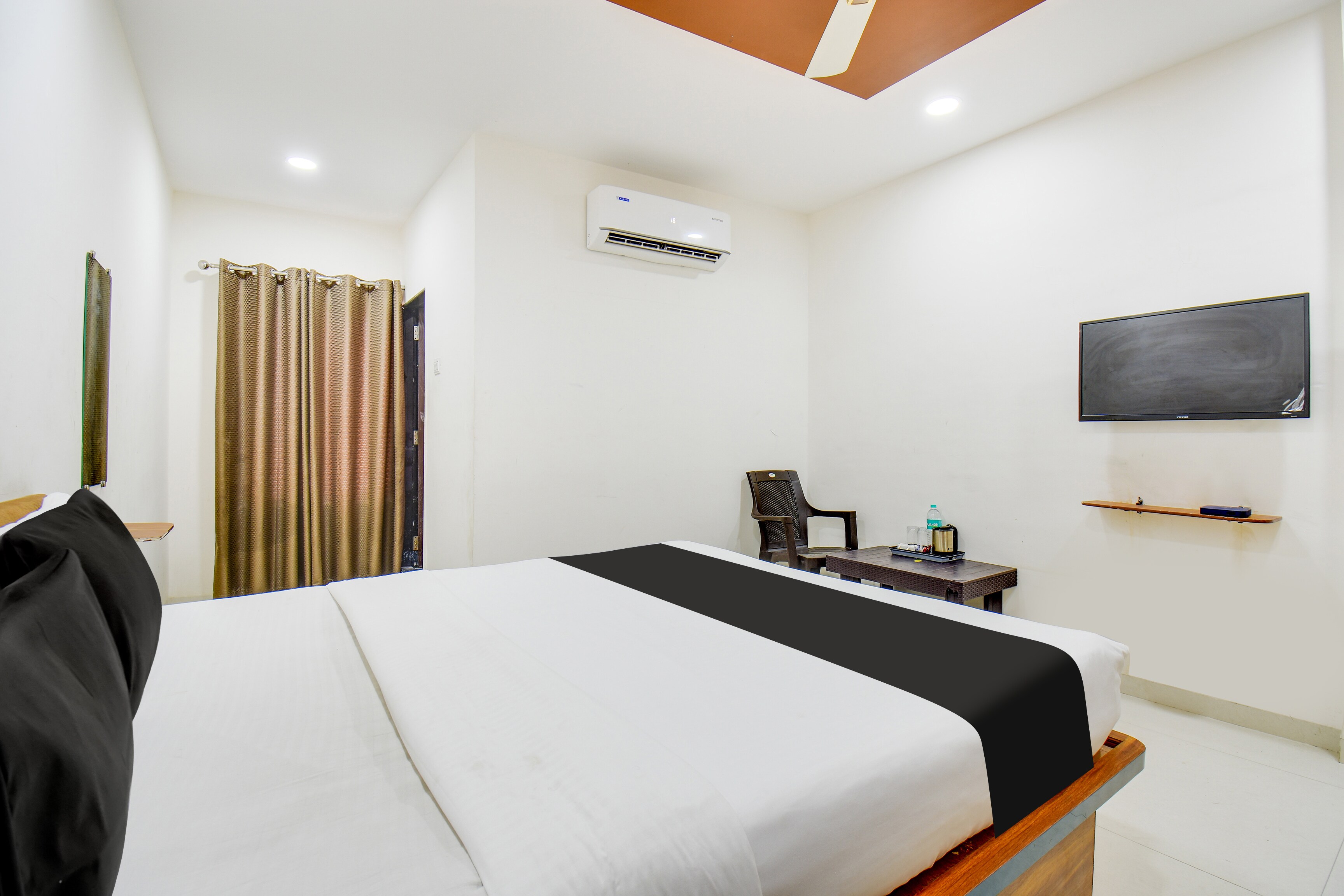 Hotel O Grand Executive 4