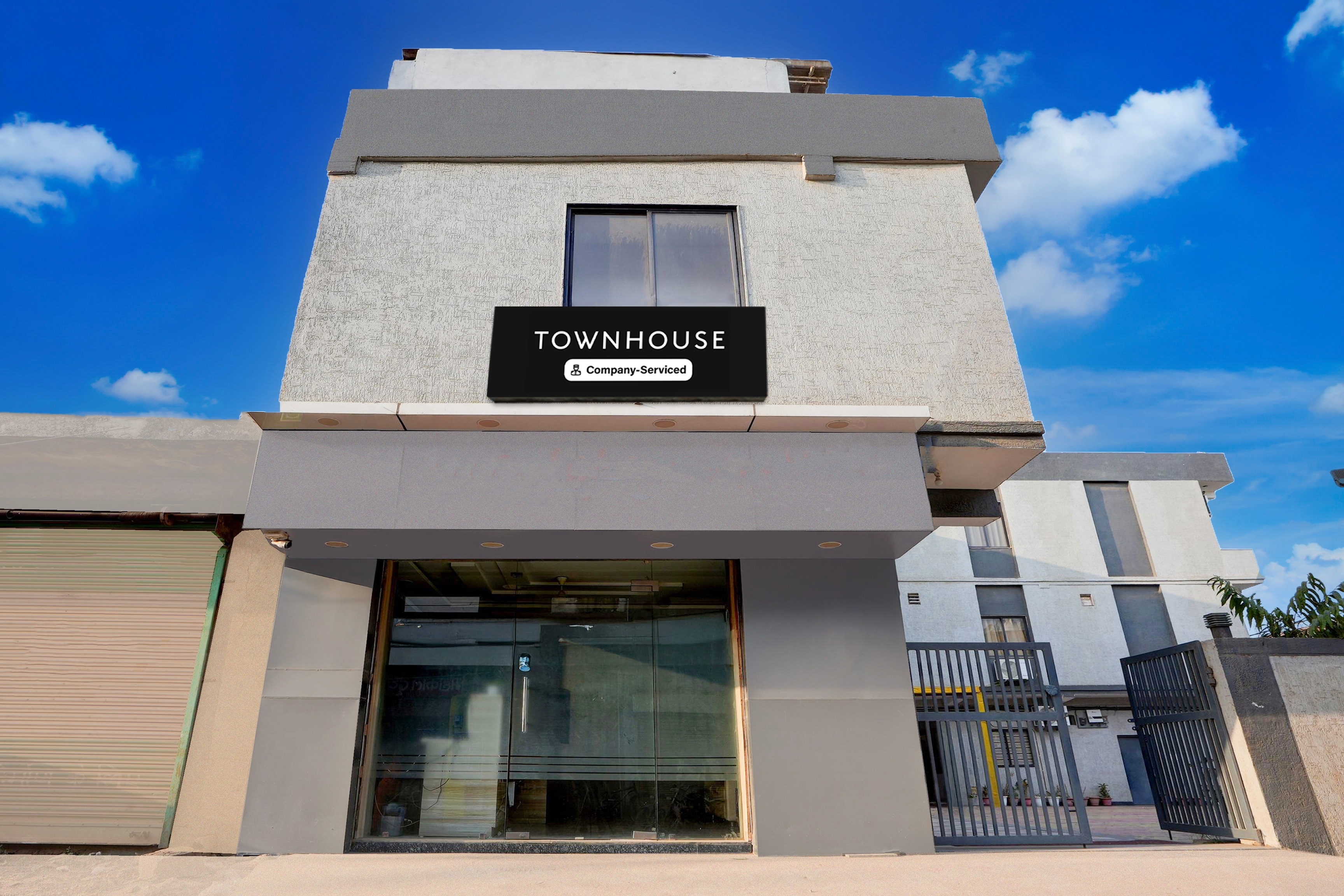 Super Townhouse Adityapuram Gwalior - Tap to explore photos