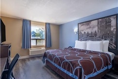 Super 8 by Wyndham Toronto East ON, Toronto