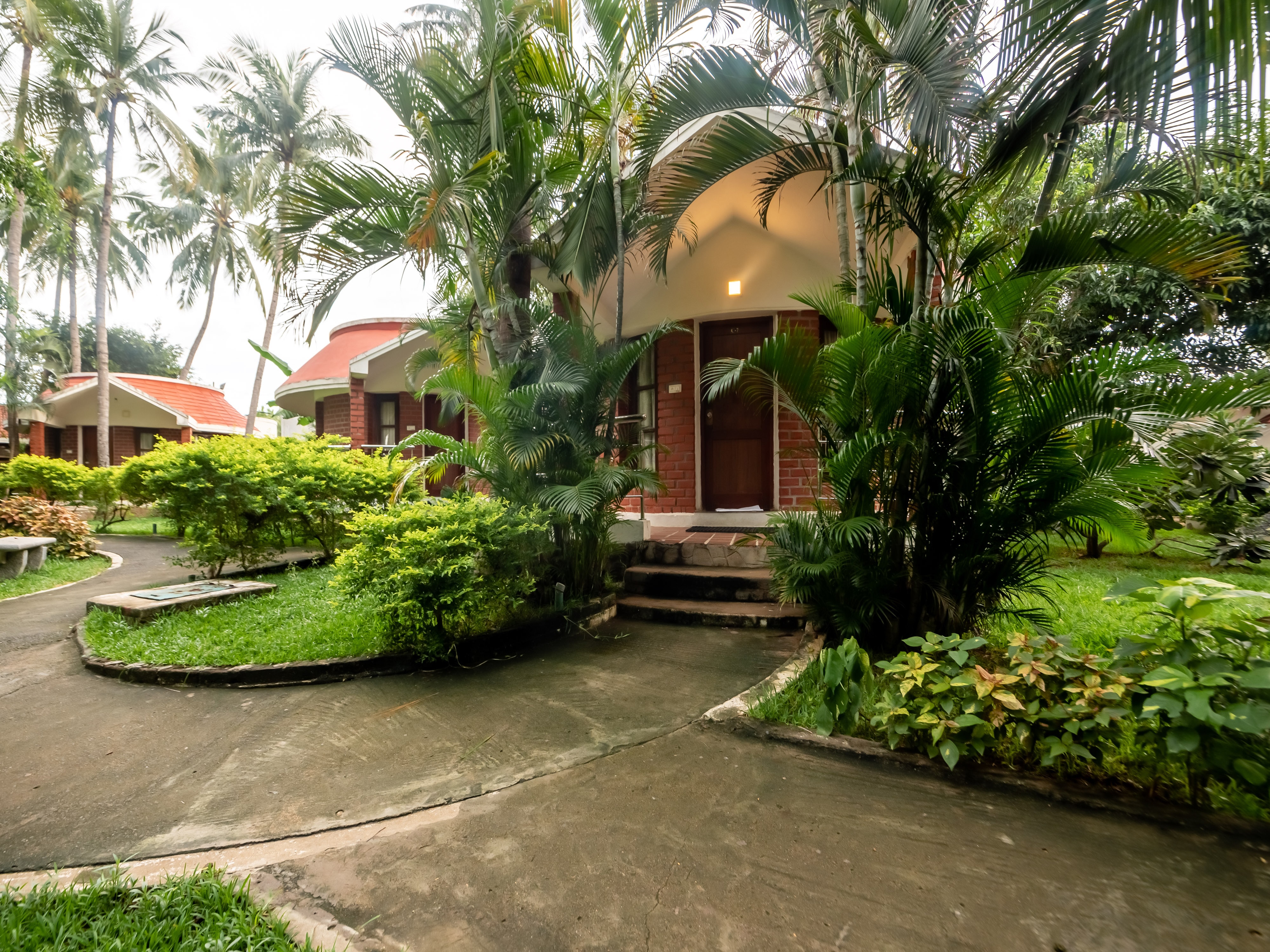 GREEN COCONUT RESORT - Tap to explore photos
