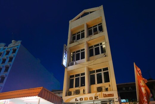 Zen Hostel Aljunied Singapore Price Address Reviews