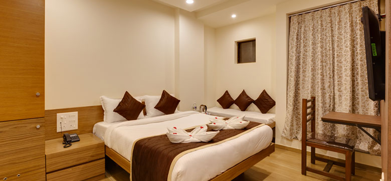 Hotel Shree Sai - Tap to explore photos