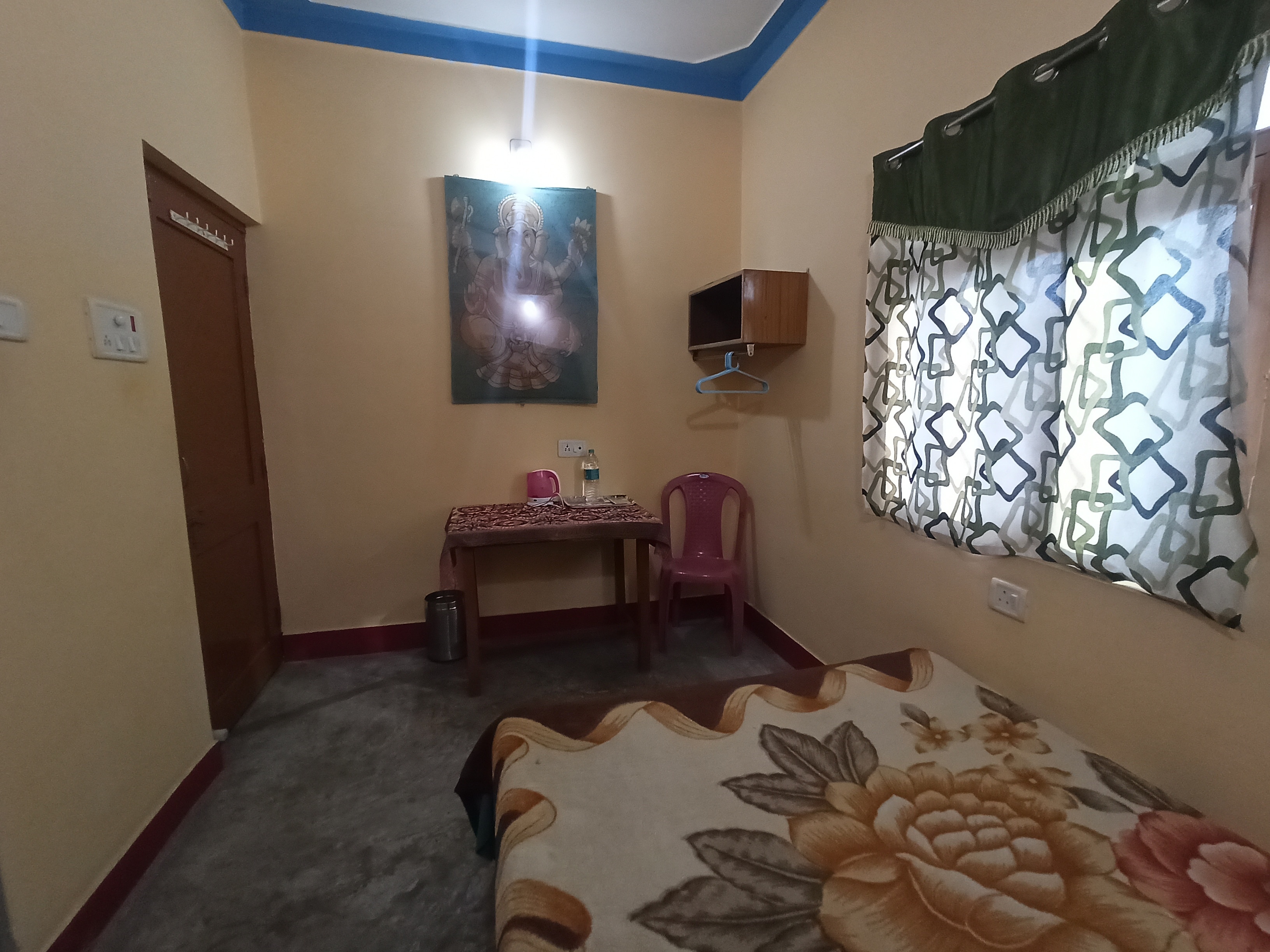 Kundanbazar Guest House - Tap to explore photos