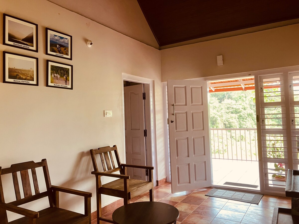 Green Turfs Home Stay - Tap to explore photos