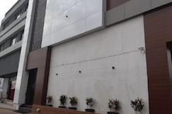 Hotel Vitthal Palace, Nevasa