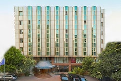 All Seasons Hotel, Istanbul