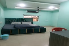 The Rhino Inn., Guwahati