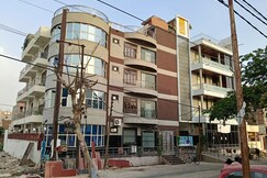 Hotel Vrinda Palace, Vrindavan