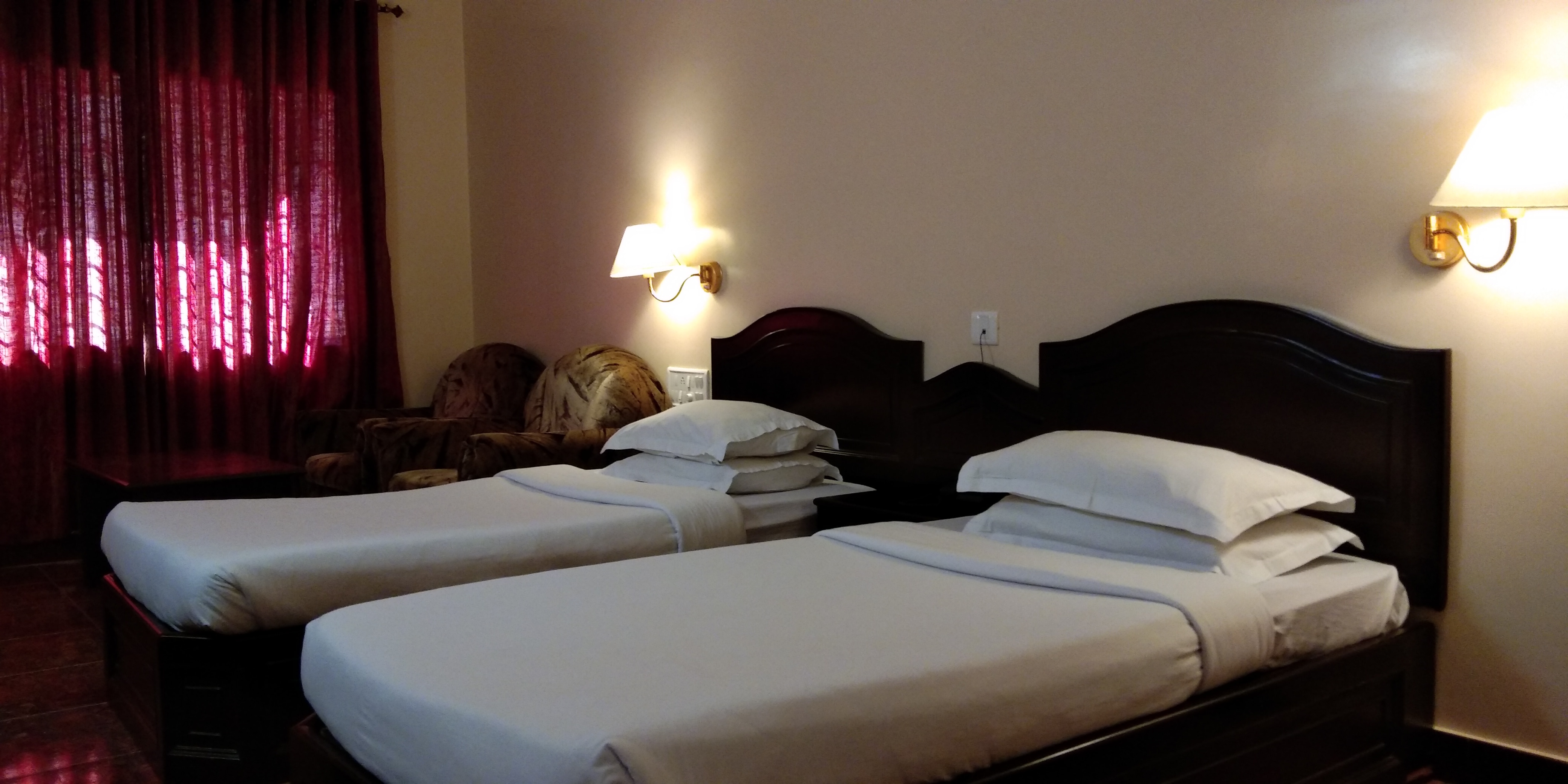 HOTEL RESIDENCY PARK - KAIRALI - Tap to explore photos