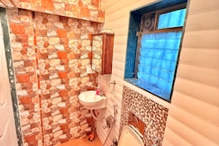 Hotel Radha Krishna Pure-Veg Lonavala, Lonavala