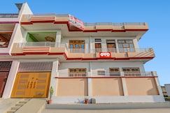 Hotel O ADORA STAY, Lucknow