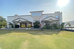 Raj Mahal The Farm House, Jind