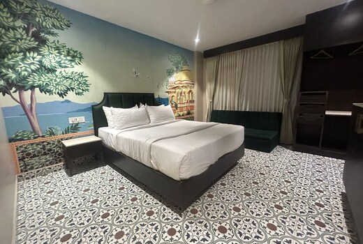 Collection O Jaipur International Airport Formerly The Ashoka Fort