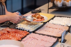 Holiday Inn Express & Suites LISBON - PR, Lisbon