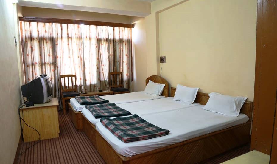 Hotel Relax Inn srinagar - Tap to explore photos