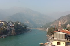 Homestay The Holy Ganges & Hostel, Rishikesh