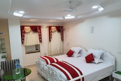 Hotel Crown Tower, Kolkata