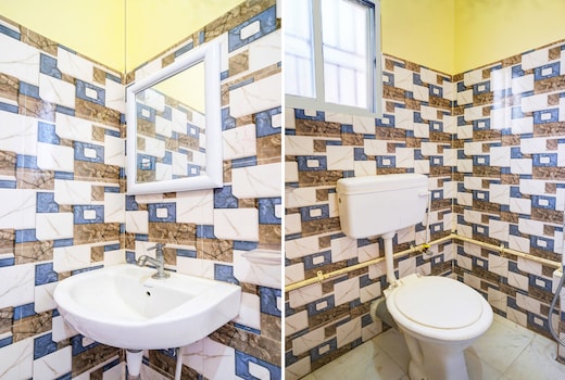 OYO 828905 Modern Home