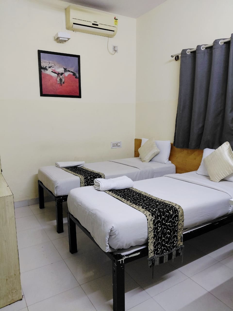 Aster Vue Leisure Stay - Tap to explore photos