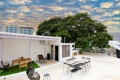 Phulwari Entire 6 BHK Bungalow By Zenia, Mumbai