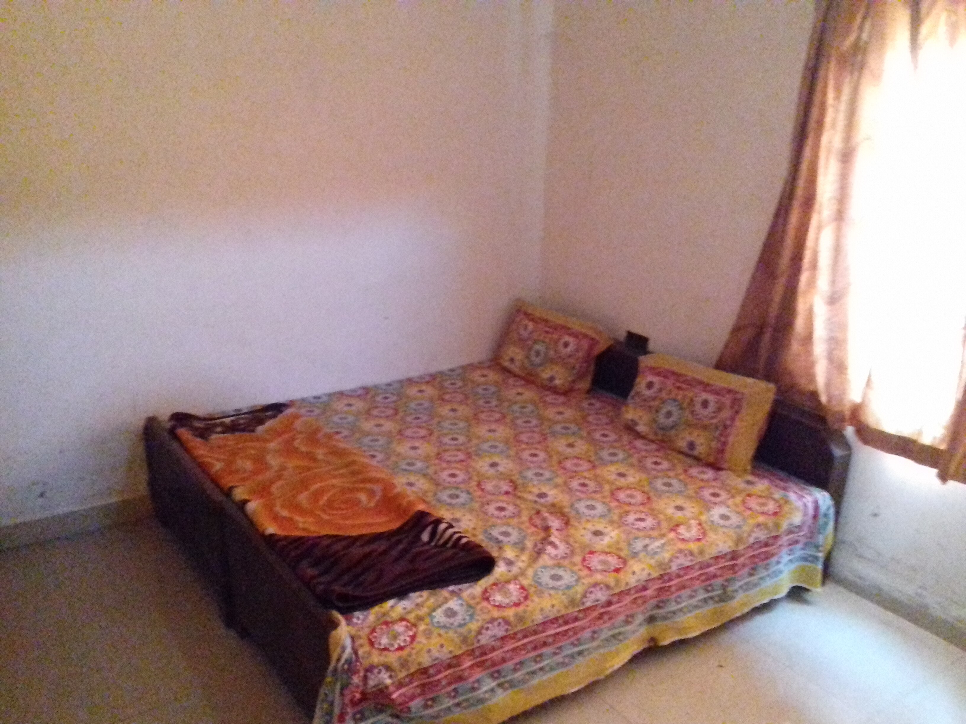 Gurukripa Guest House - Tap to explore photos