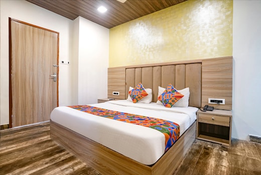 FabHotel Priceless - Nr Kokilaben Hospital