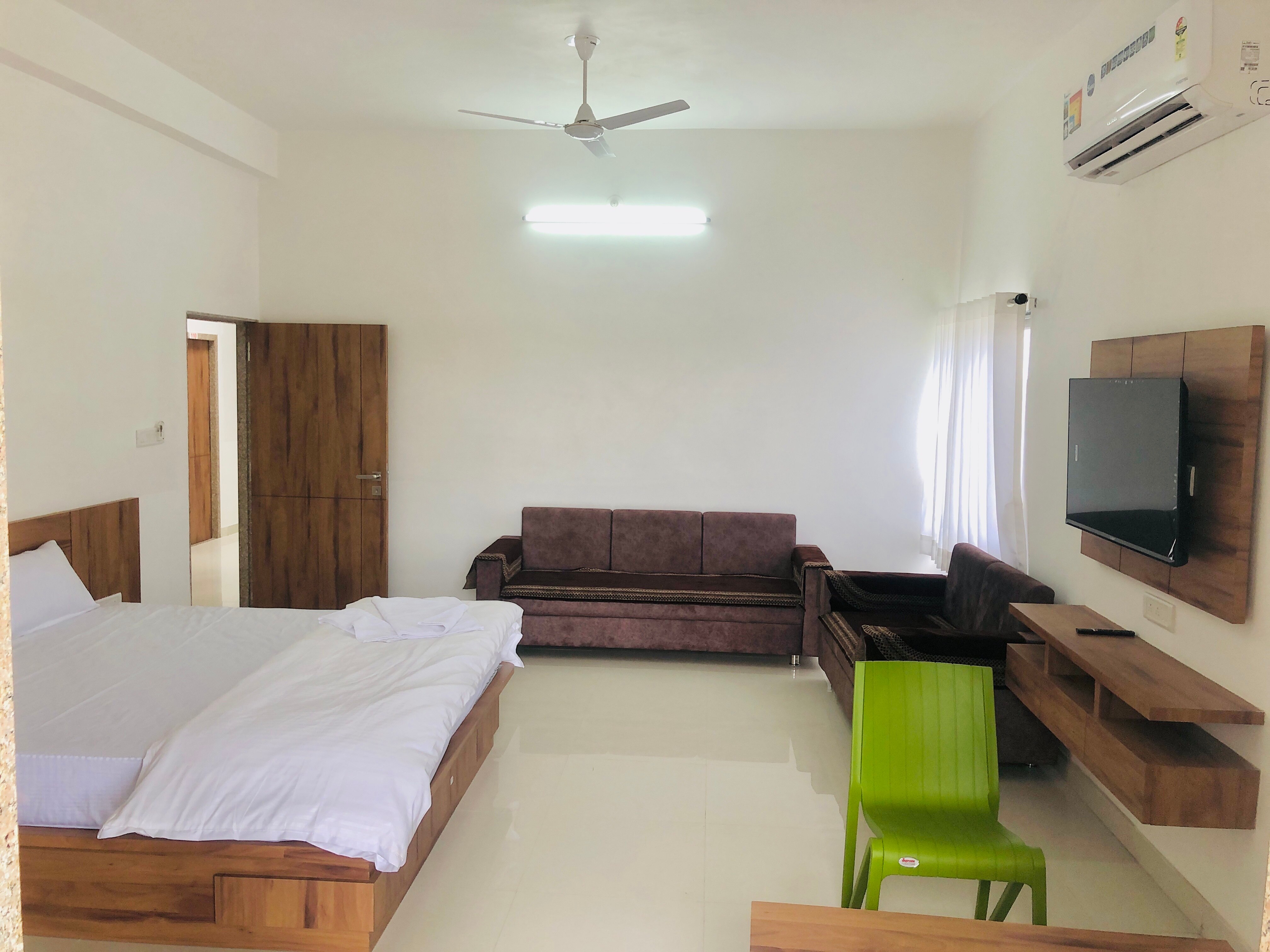 Dev Resort Asind - Tap to explore photos