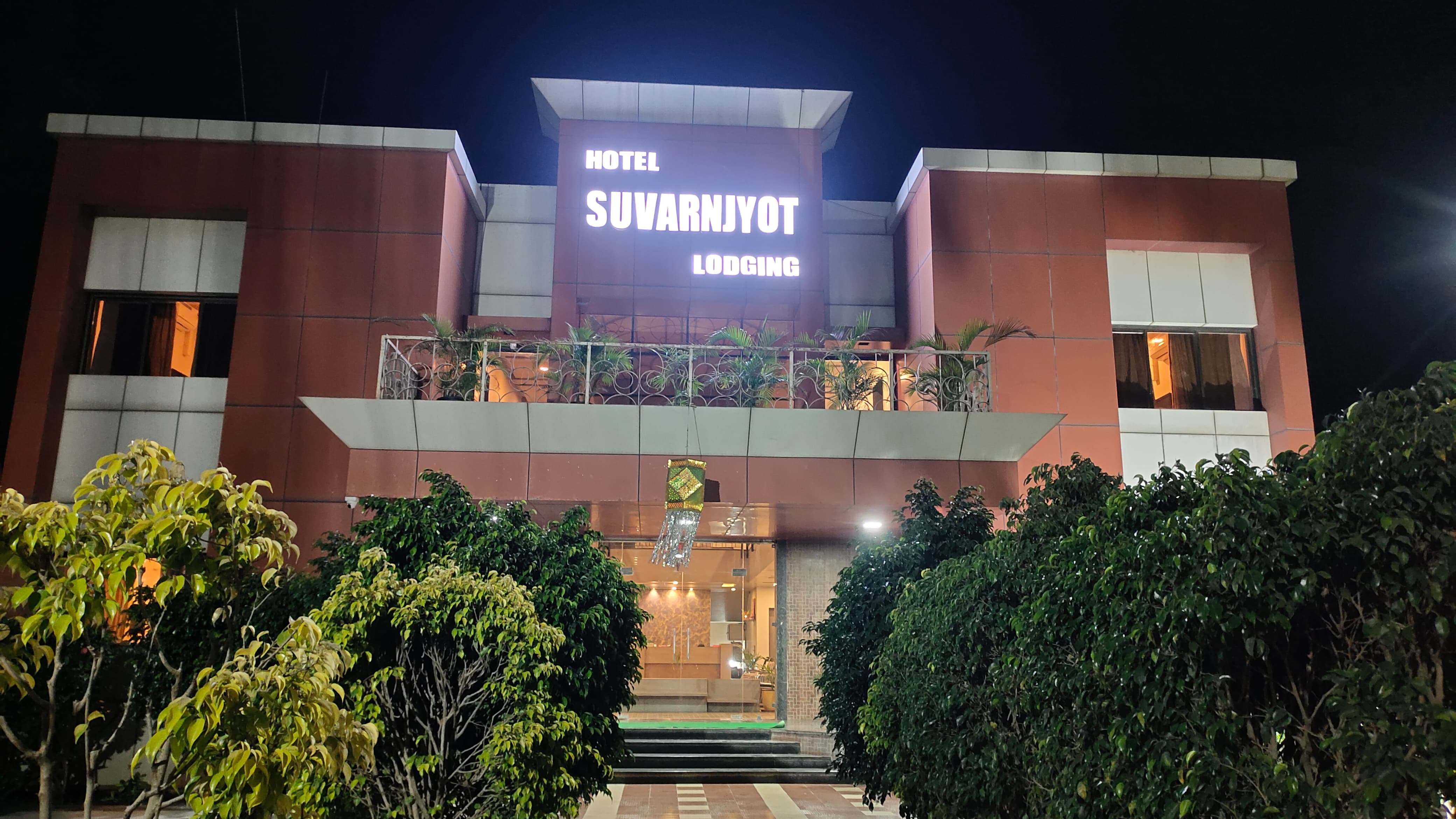 HOTEL SUVARNJYOT - Tap to explore photos