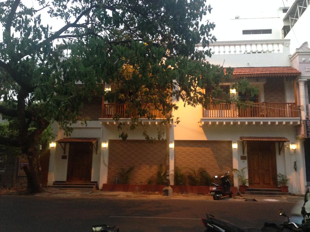 La Maison Pondichery - Tap to explore photos