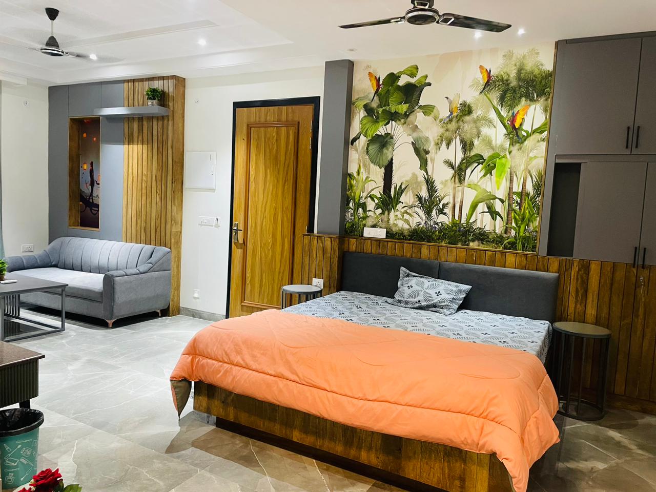 triton studio apartment - Tap to explore photos
