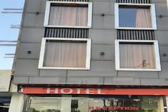 Hotel Gulmeher by OCEAN HOSPITALITY, Zirakpur