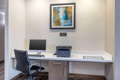 Best Western Plus Mansfield Inn & Suites, Erath