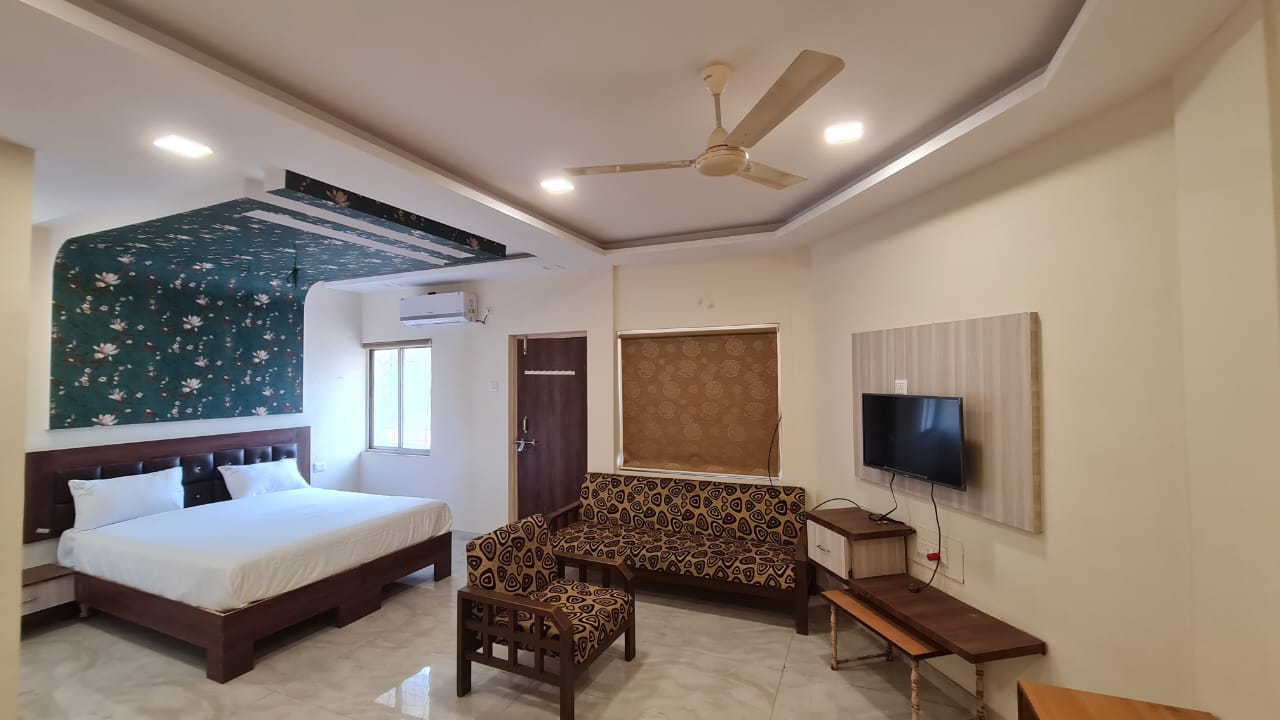 AC Deluxe suite room