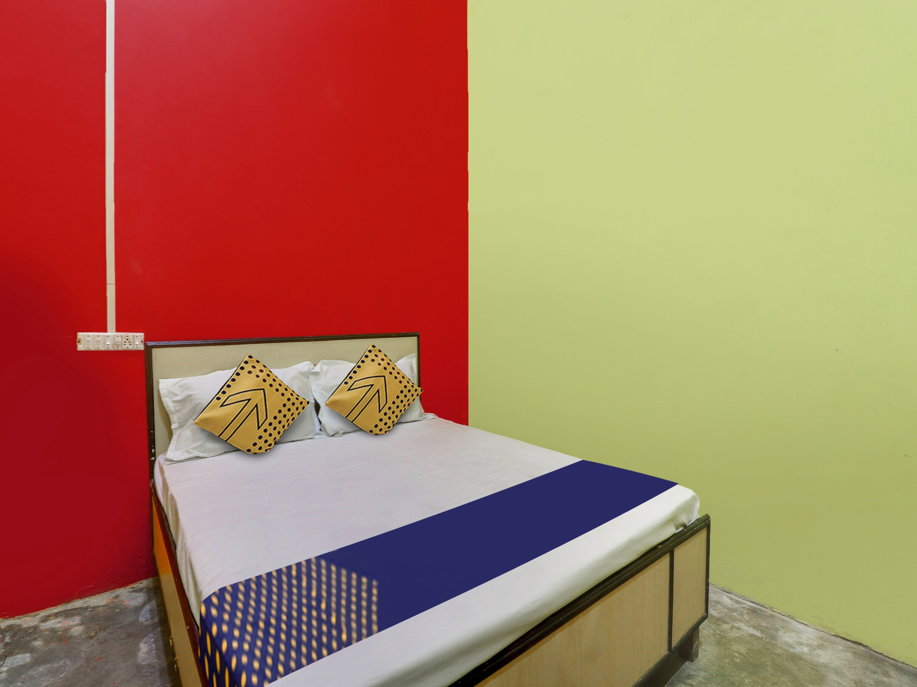 SPOT ON Sy Guest House - Tap to explore photos