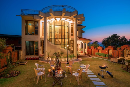 StayVista | PleasantVille 4 BHK Villa