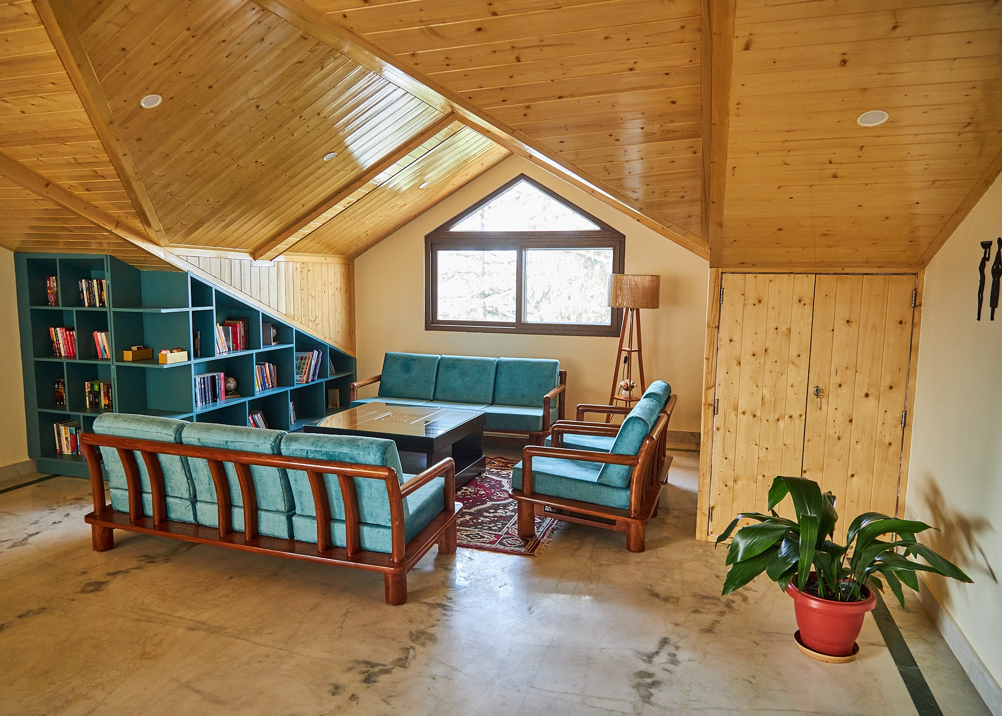 Pine Tree Villa Shimla - Tap to explore photos