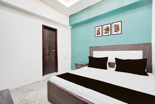 Hotel O AB Rooms
