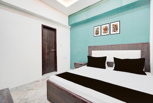 Hotel O AB Rooms