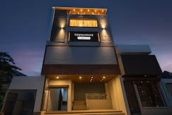 Super Townhouse DSIDC Bawana Formerly Kanhaiya Residency, Delhi