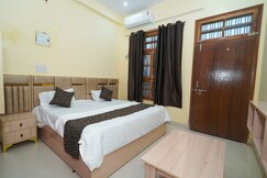 Hotel Max, Bahraich