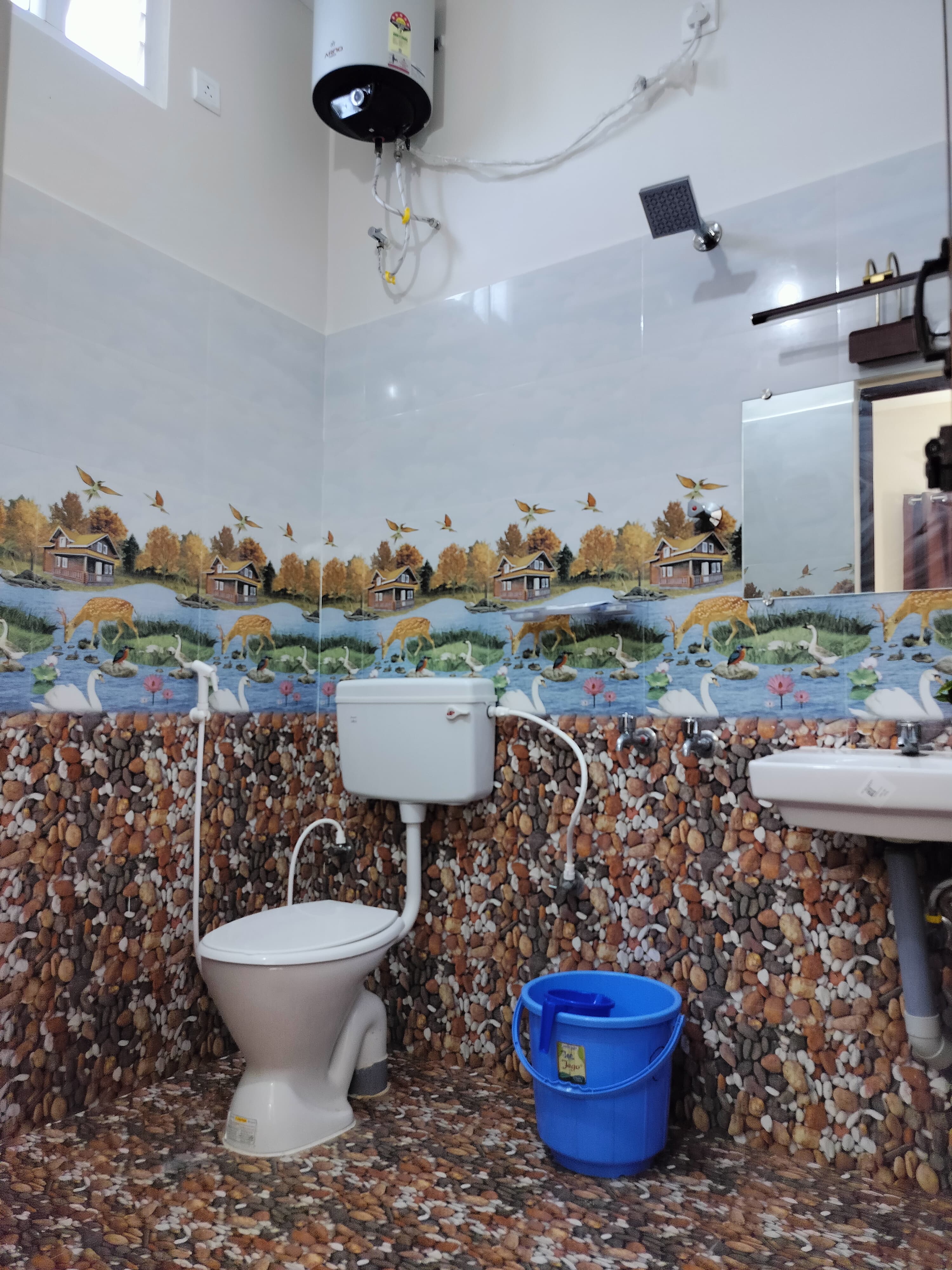 Rithu's Inn - Tap to explore photos