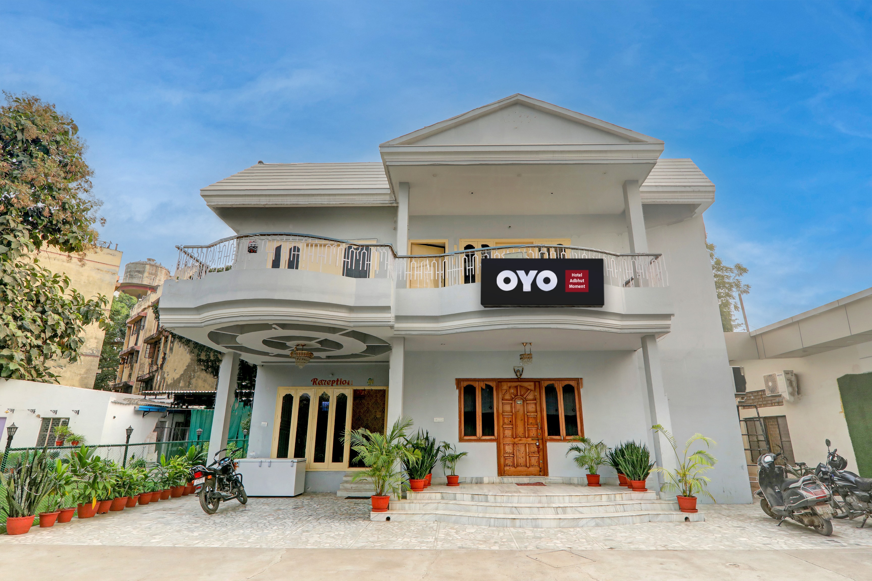 Hotel O Flagship Adbhut Moment Hotel - Tap to explore photos