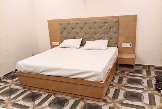 Hotel O Ayodhya Deluxe