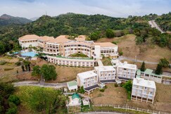 Timberland Highlands Resort, Tanay