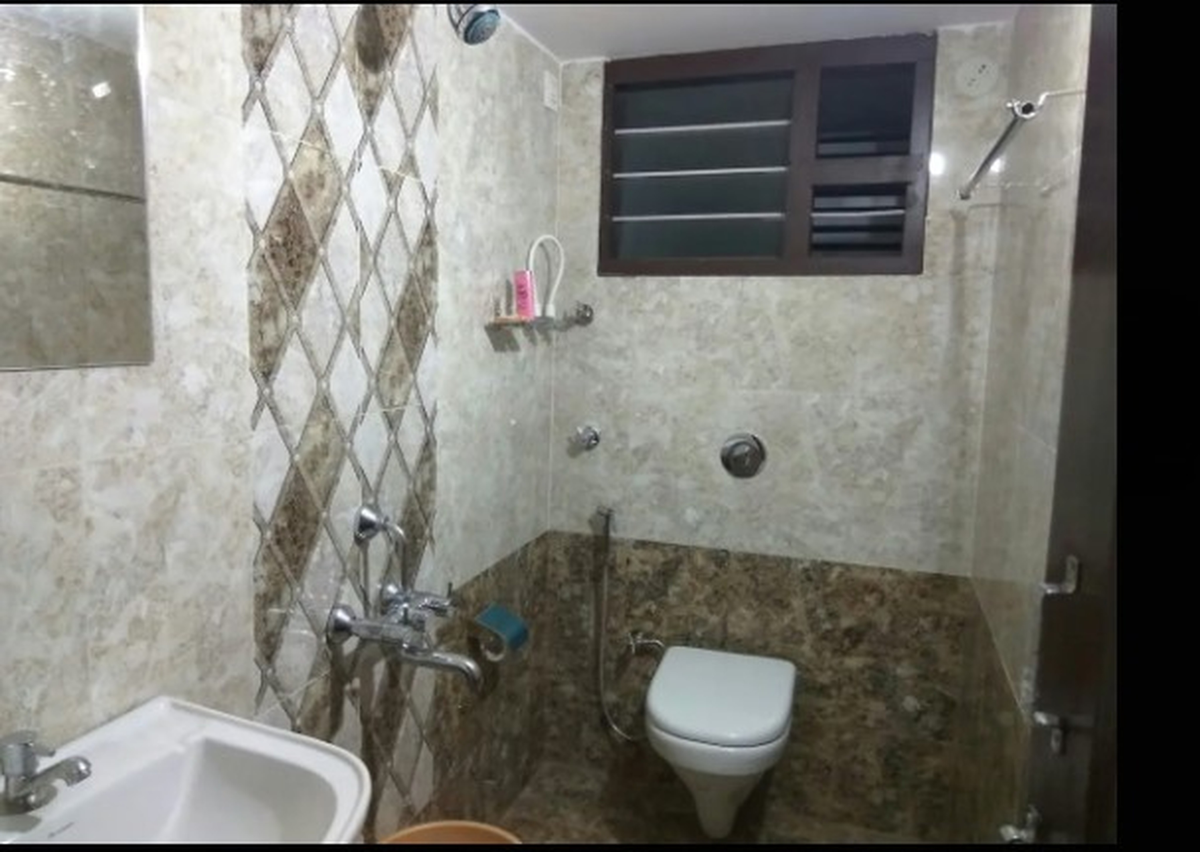 Cocoon Homestay - Tap to explore photos
