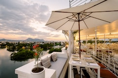 Grandrosse Boutique - Pichola Lake Facing Hotel, Udaipur
