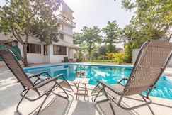 StayVista | Santoni Farms Pool Villa, Karjat